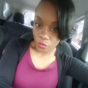 Meet your Posher, Myronica